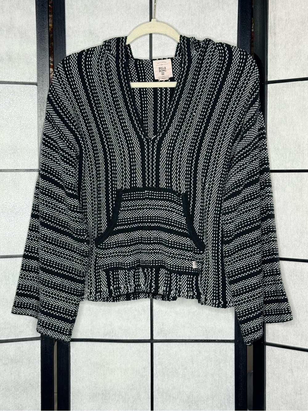 Billabong Baja Striped Hooded Poncho Sweater Black White Boho Women’s Size L